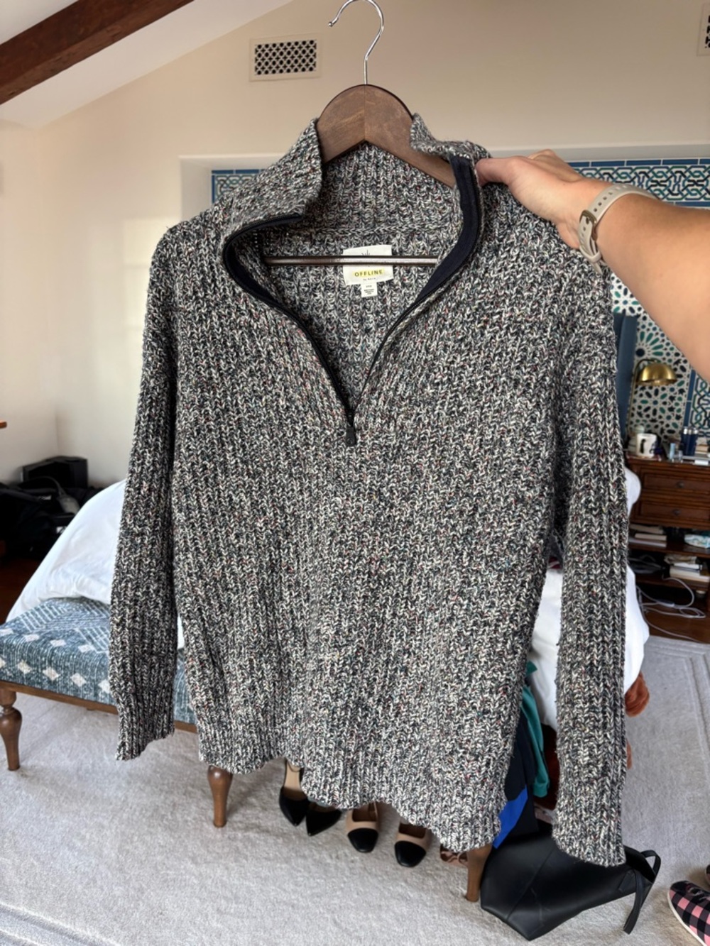 Aerie women’s Speckled Gray Zip-Neck Sweater